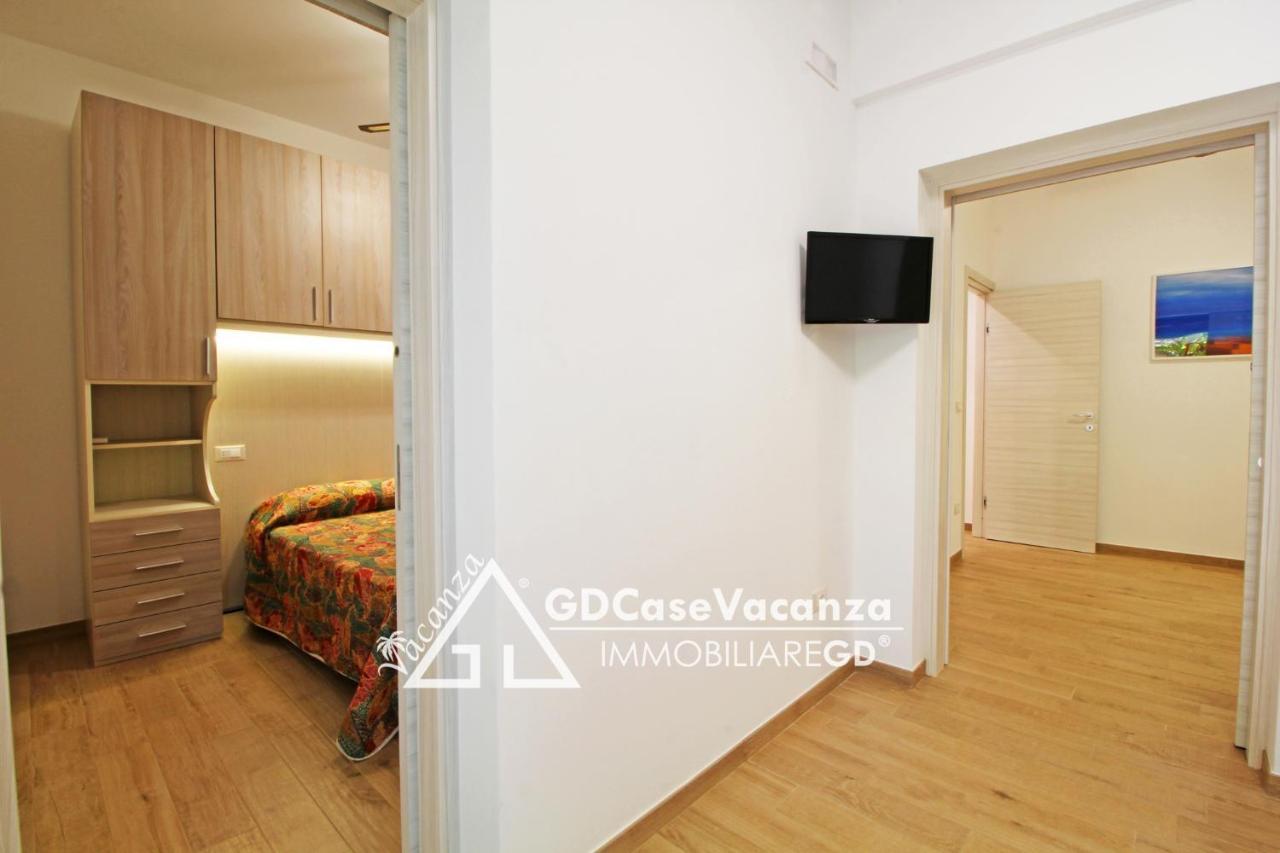 Gd Case Vacanza -Moderno Con Ampia Veranda- Torre dell'Orso Exterior photo